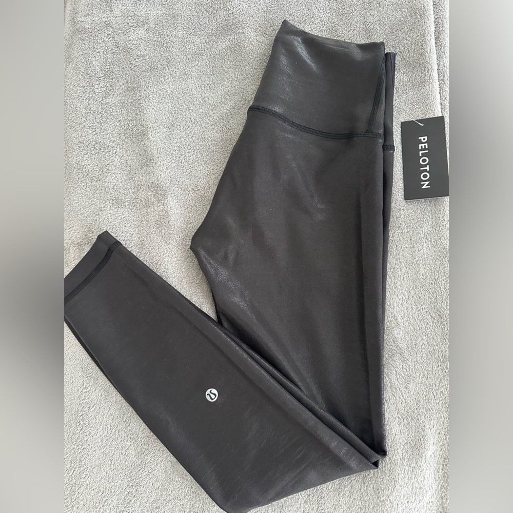 Lululemon x pelotón Wunder Train High-Rise Tight 25" Foil Sz 4